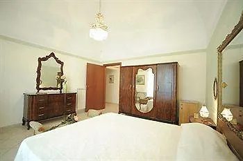 Le Finestre Sul Borgo Bed & Breakfast